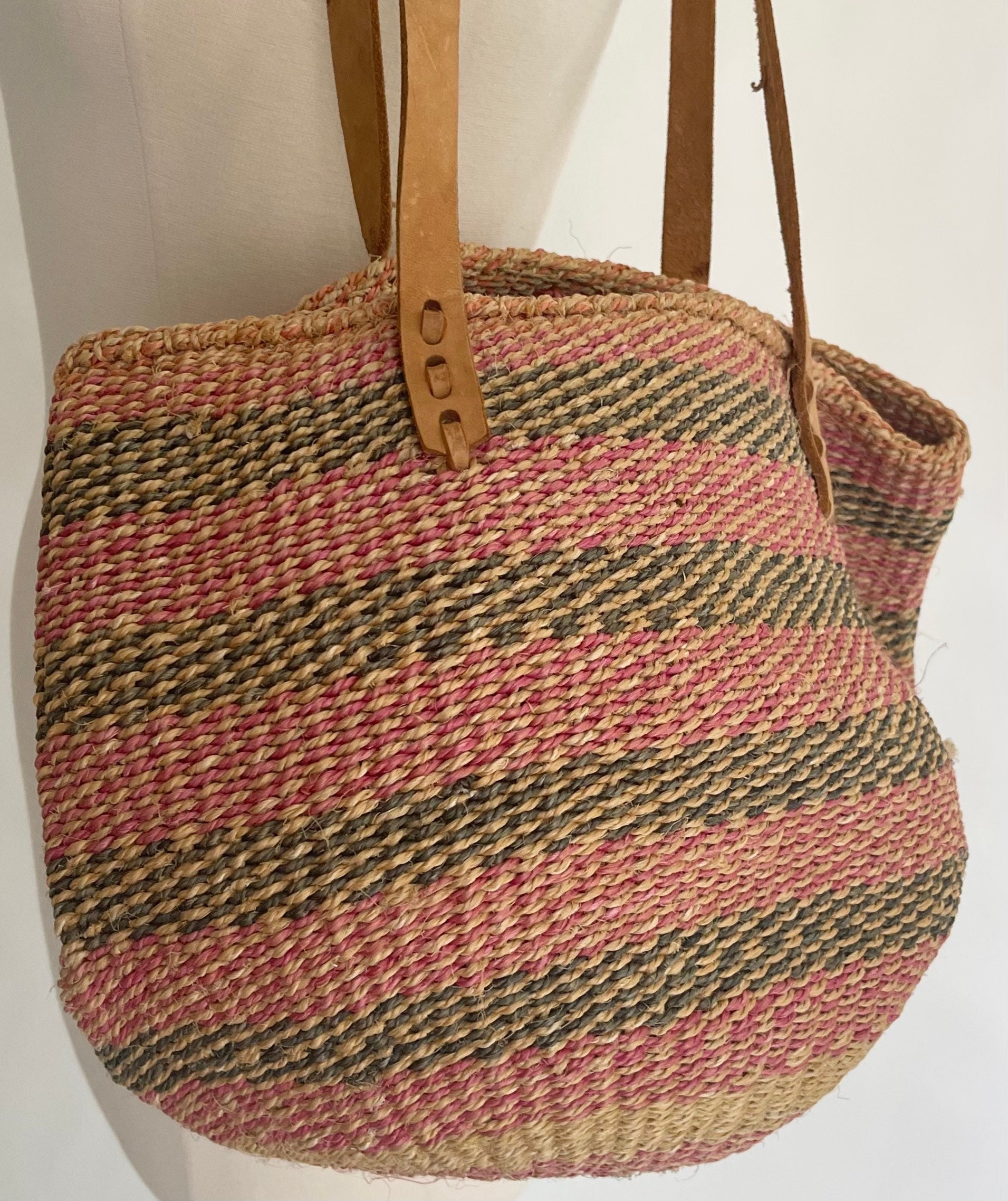 Vintage Sisal Bag Beach Bag Market Bag Tote Faded Woven Sisal Tan ...