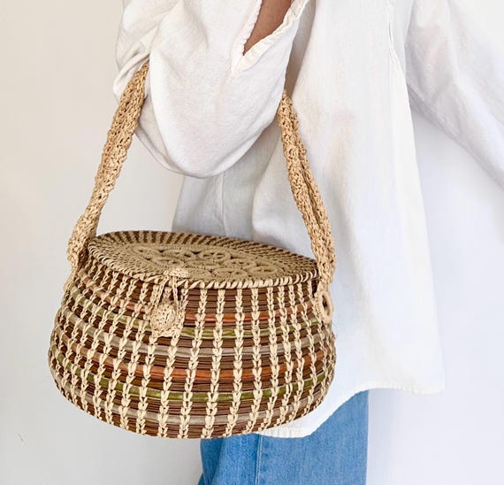 Pine Needle Basket Bag Tenerife Lace Box Purse American Folk Art Vintage Handwoven Lidded Box Bag Boho Folk Arts & Crafts