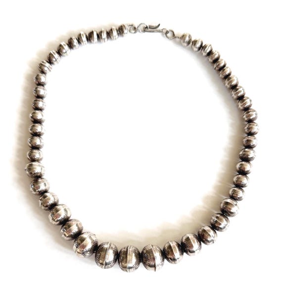 Vintage Navajo Pearl Necklace Native American Hand Stamped Graduated Sterling Silver Beads 17.5"