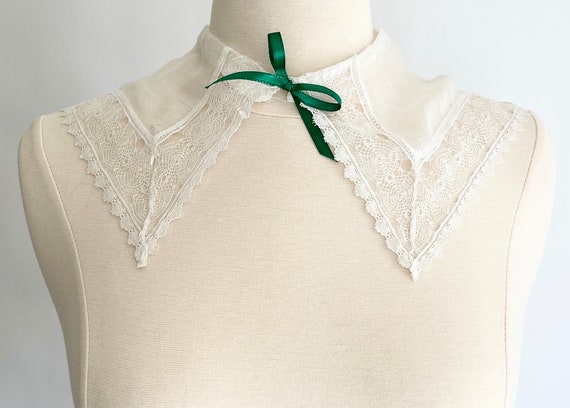 Antique Victorian Edwardian Collar Fine White Cotton Lace Trim Handmade Dressmaker Costume Designer Collar XXS XS Women or Child Teen Size