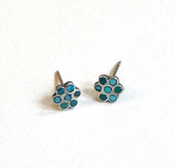 Tiny Dishta Turquoise Earrings Flower Studs Vintage Native American Sterling Silver Flush Inlay
