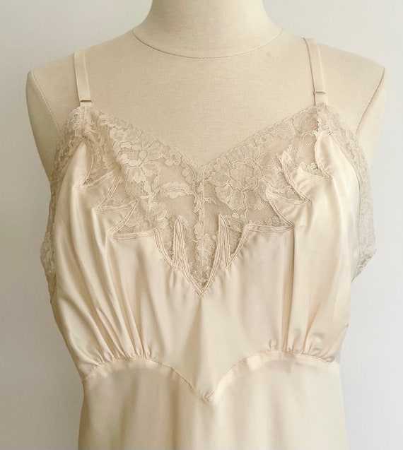 Long Ivory Lace Nightgown Slip Nightie Vintage 50s Romantic Bridal Wedding White Nylon S M