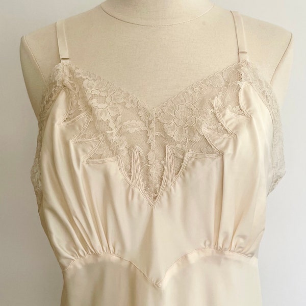 Long Ivory Lace Nightgown Slip Nightie Vintage 50s Romantic Bridal Wedding White Nylon S M