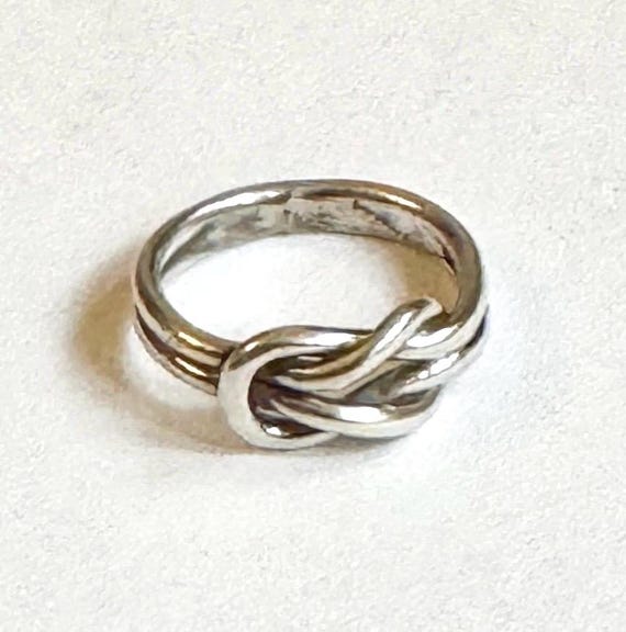 Navajo Sterling Silver Knot Ring Band Vintage 925 Delicate Love Knot Size 5.25