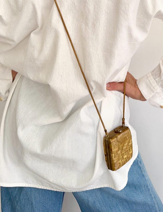 70s Mini Straw Bag Crossbody Purse Vintage Paris Flea Market Find Boho Minimalist Tiny Bag Box Purse