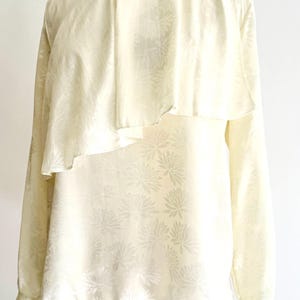 80s Vintage Ruffle Blouse: Ivory Floral Slinky Top