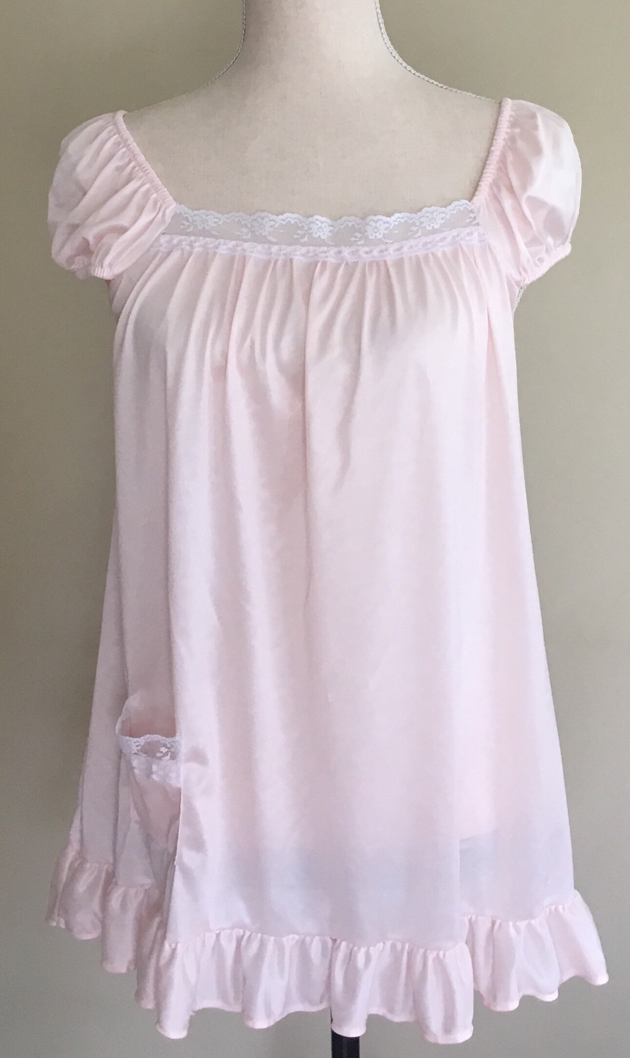 Blush Pink Babydoll Nightie Nightgown Romantic Vintage 50s Lace Neckline Cap Sleeve Ruffle Hem