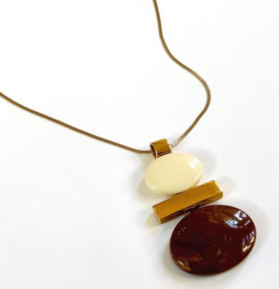 Sculptural 80s Gold Necklace Vintage Avon Costume Jewelry Slinky Gold Tine 23.5" Chain Long Stacked Faux Stone Modernist Pendant