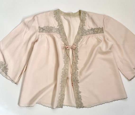 Antique Silk Bed Jacket Vintage Early 1900s 20s 30s Pale Ballet Pink Lingerie Sleepwear Beige Lace Trim Floral Embroidery Size XS