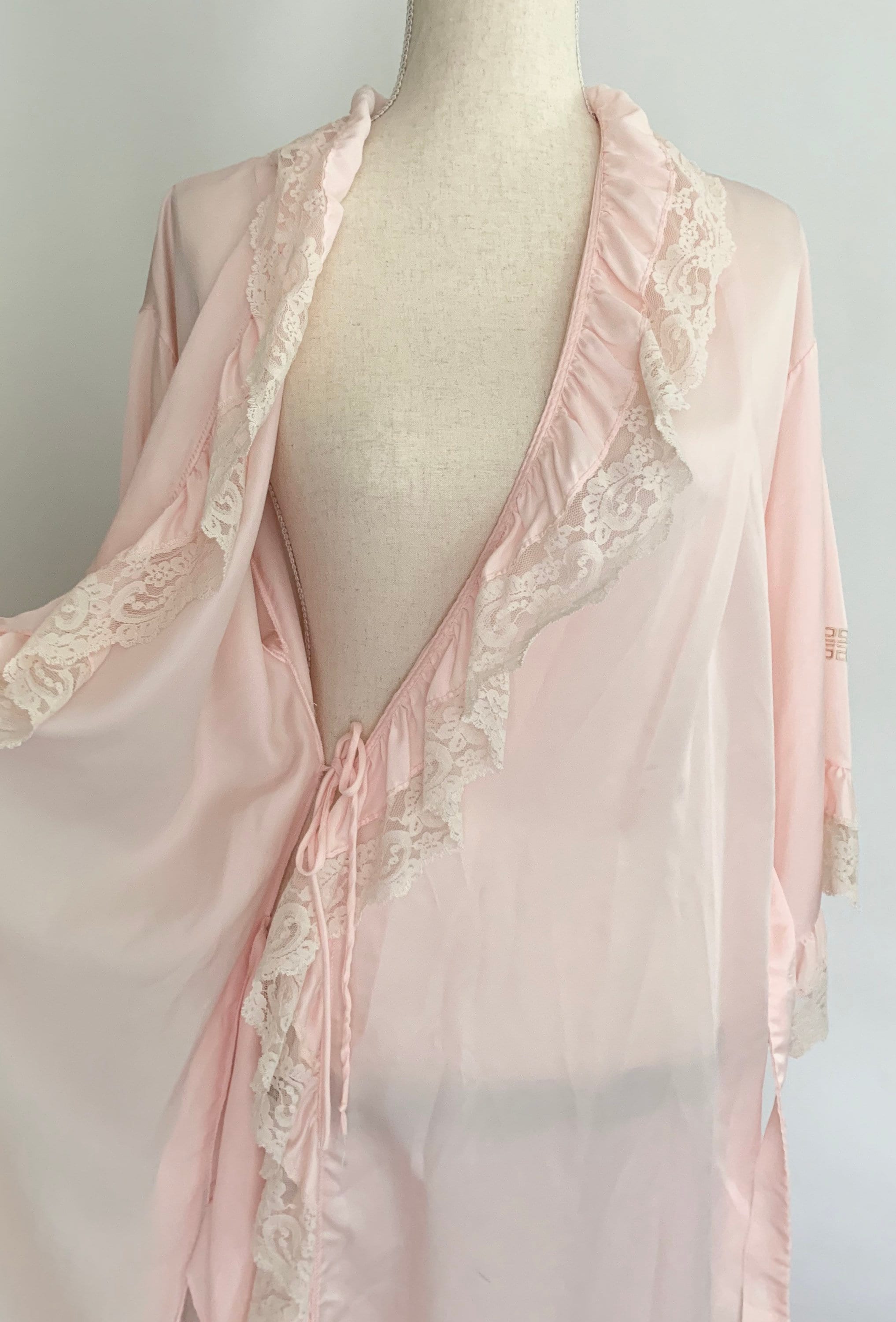 Givenchy Paris Robe Peignoir Dressing Gown Floor Length Vintage Powder ...