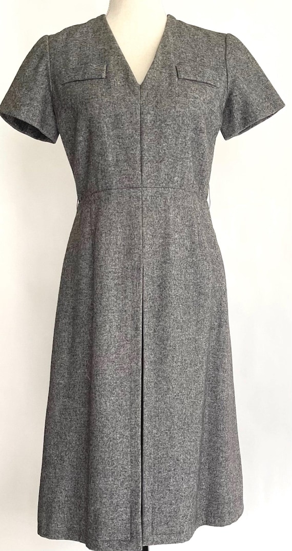 70s Bill Blass Dress Gray Wool Short Sleeve Minimalist Classic Cut Style Vintage Collectible American Designer XS