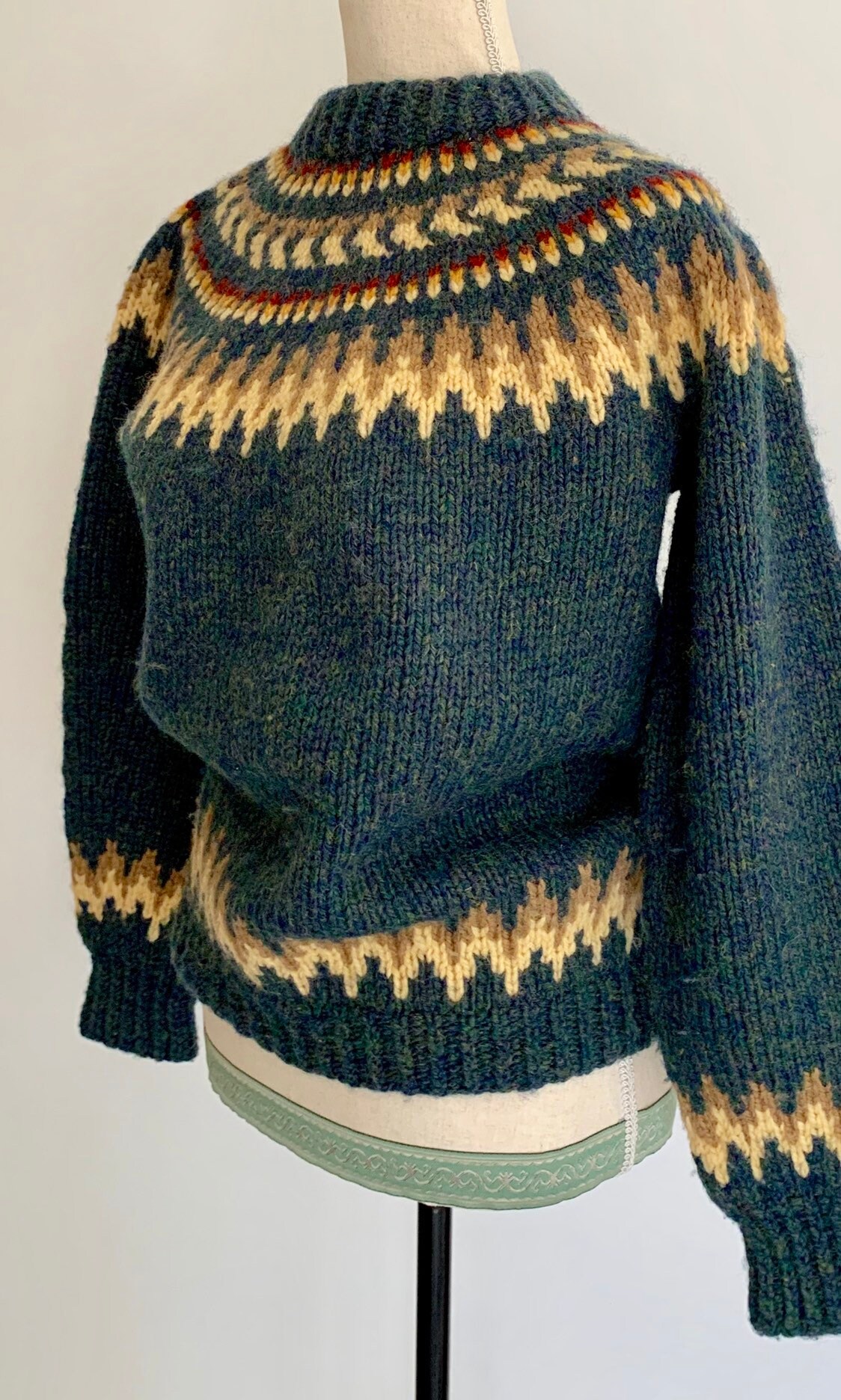 Fair Isle Knit Sweater Vintage 70s Pure Wool Hand Knitted in the ...