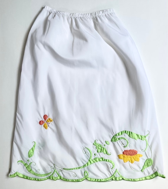 Odette Barsa Half Slip Skirt Vintage 60s Sleepwear Lingerie White with Floral Flower Botanical Butterfly Applique