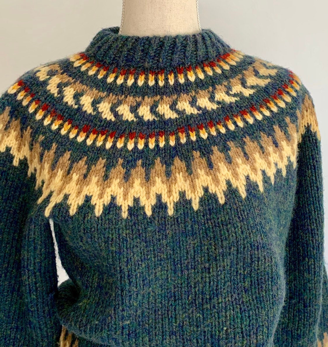 Fair Isle Knit Sweater Vintage 70s Pure Wool Hand Knitted in the Shetland Islands of Scotland
