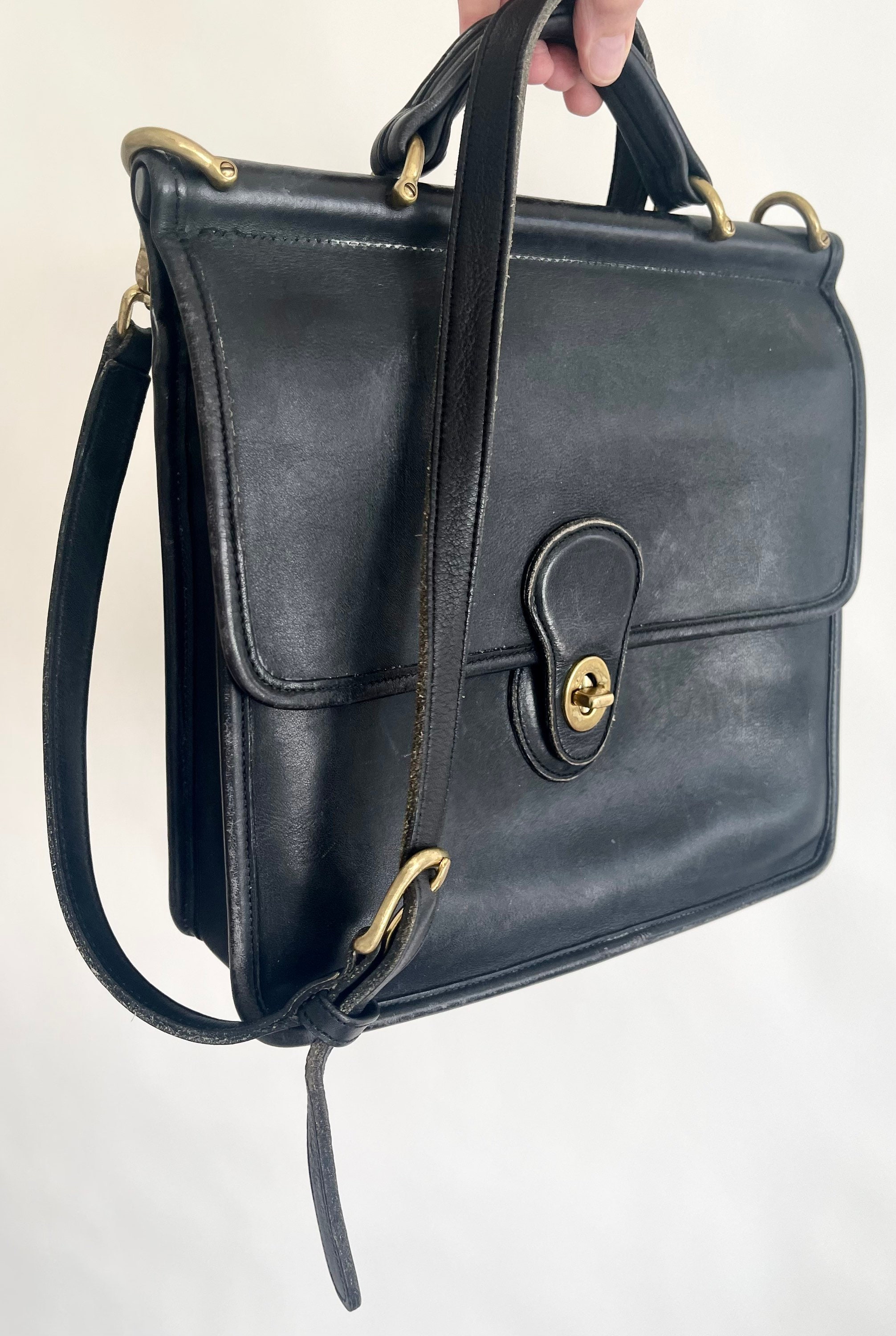 vintage Coach mahogany leather Willis shoulder handbag 90s – hong kong  vintage