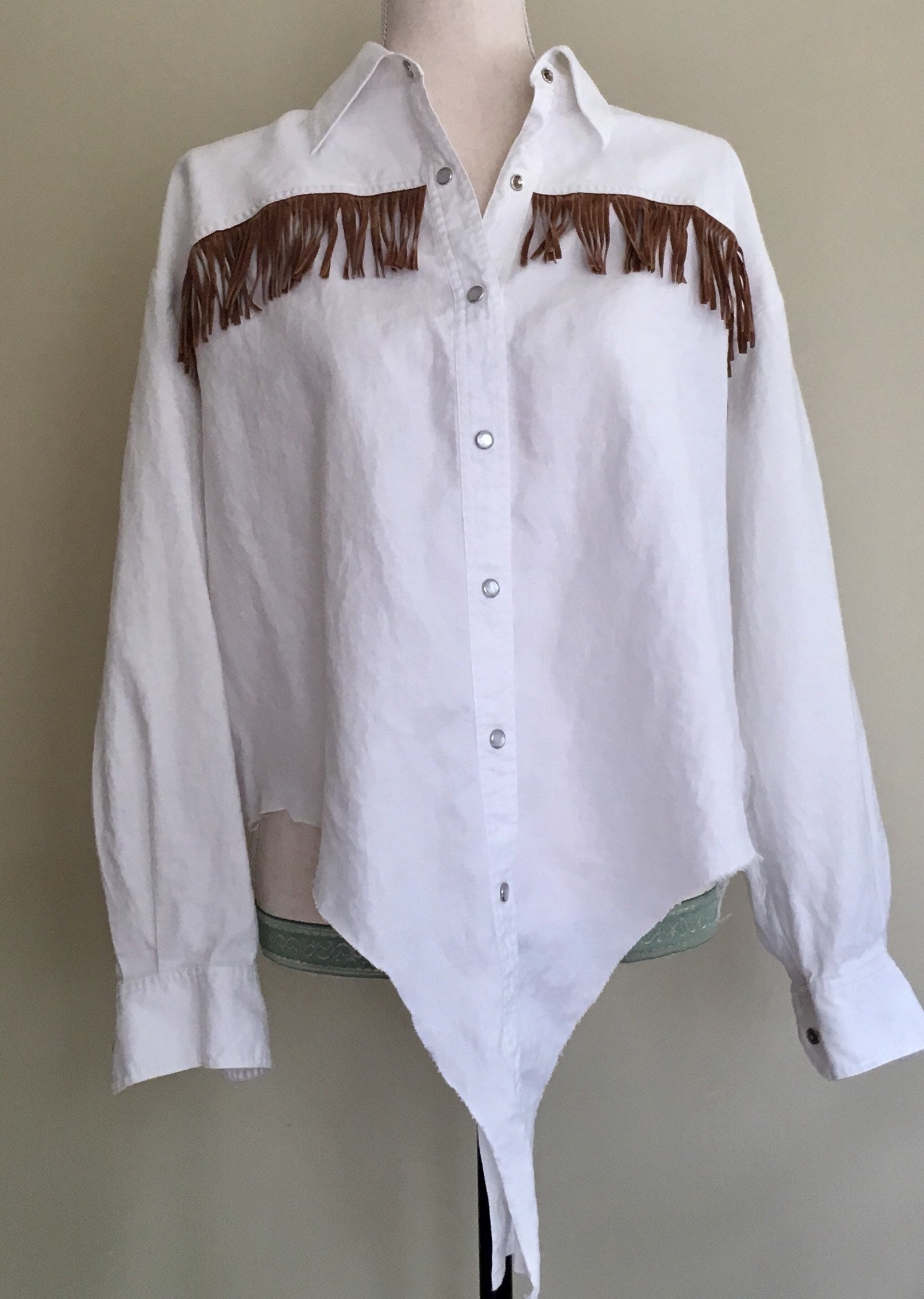 White Linen Western Shirt with Fringe Vintage Bergdorf Goodman Pearl