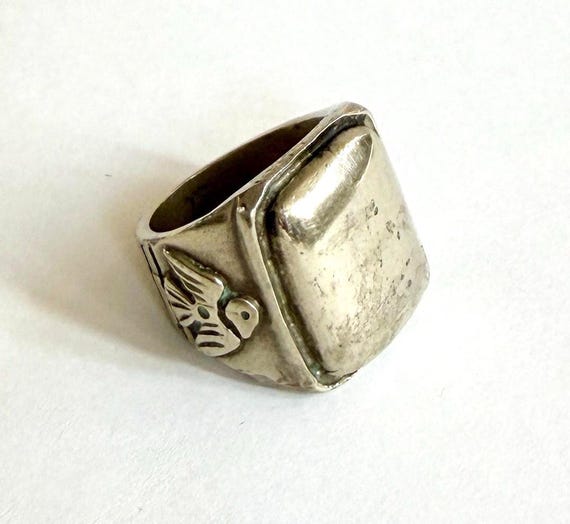 Hefty Vintage Sterling Silver Thunderbird Signet Ring Size 9.25