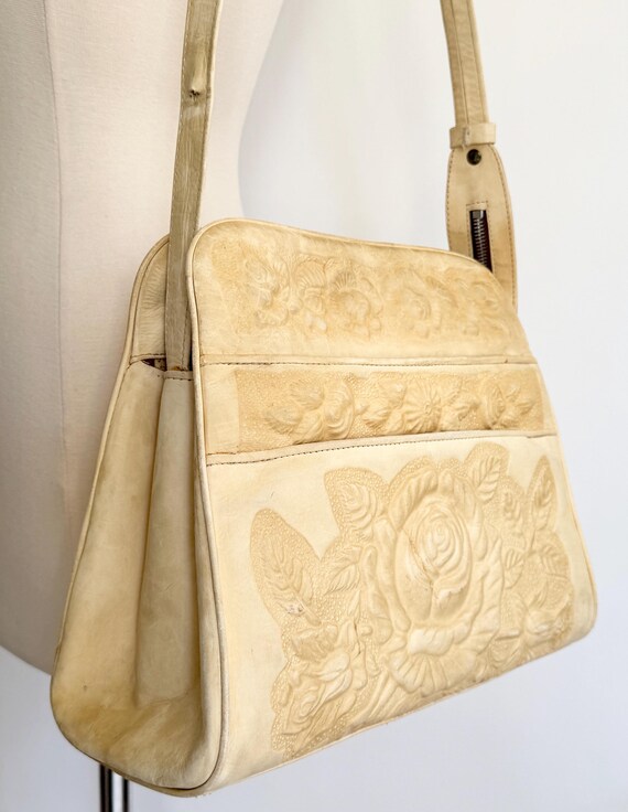 Cream Tooled Leather Bag Shoulder Bag Purse Handbag Vintage 70s Western Floral Hand Tooled Floral Divided Interior Zip Top