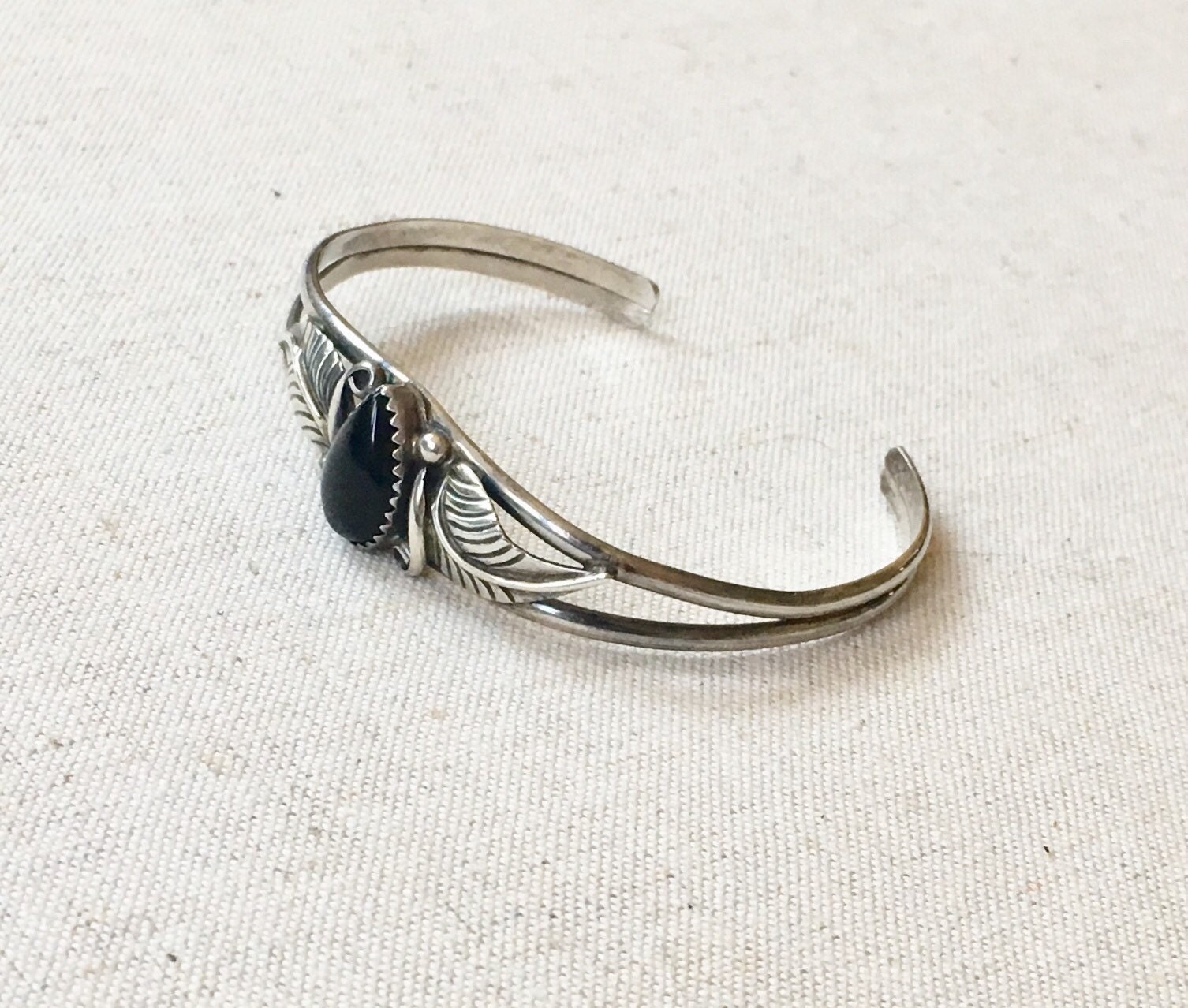 Navajo Onyx Bracelet Cuff Sterling Silver with Feather Leaf Detail
