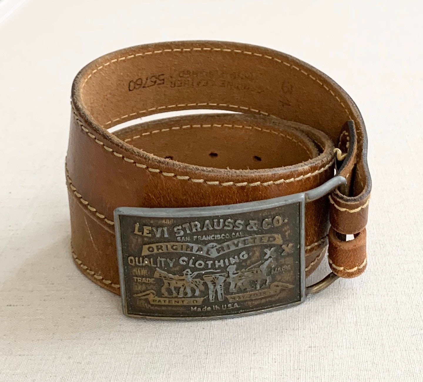 levis belt buckle