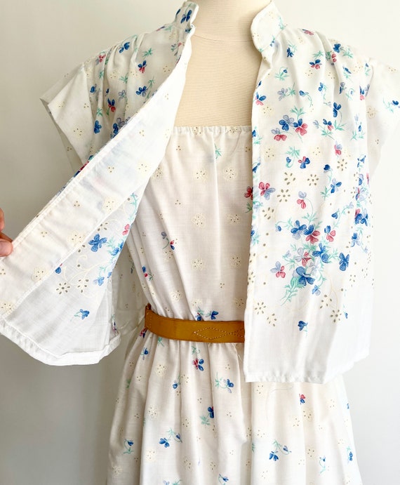 70s Floral Sleeveless Dress with Matching Bolero Jacket Vintage White Cotton Blend Summer Dress Elastic Waist Size XS