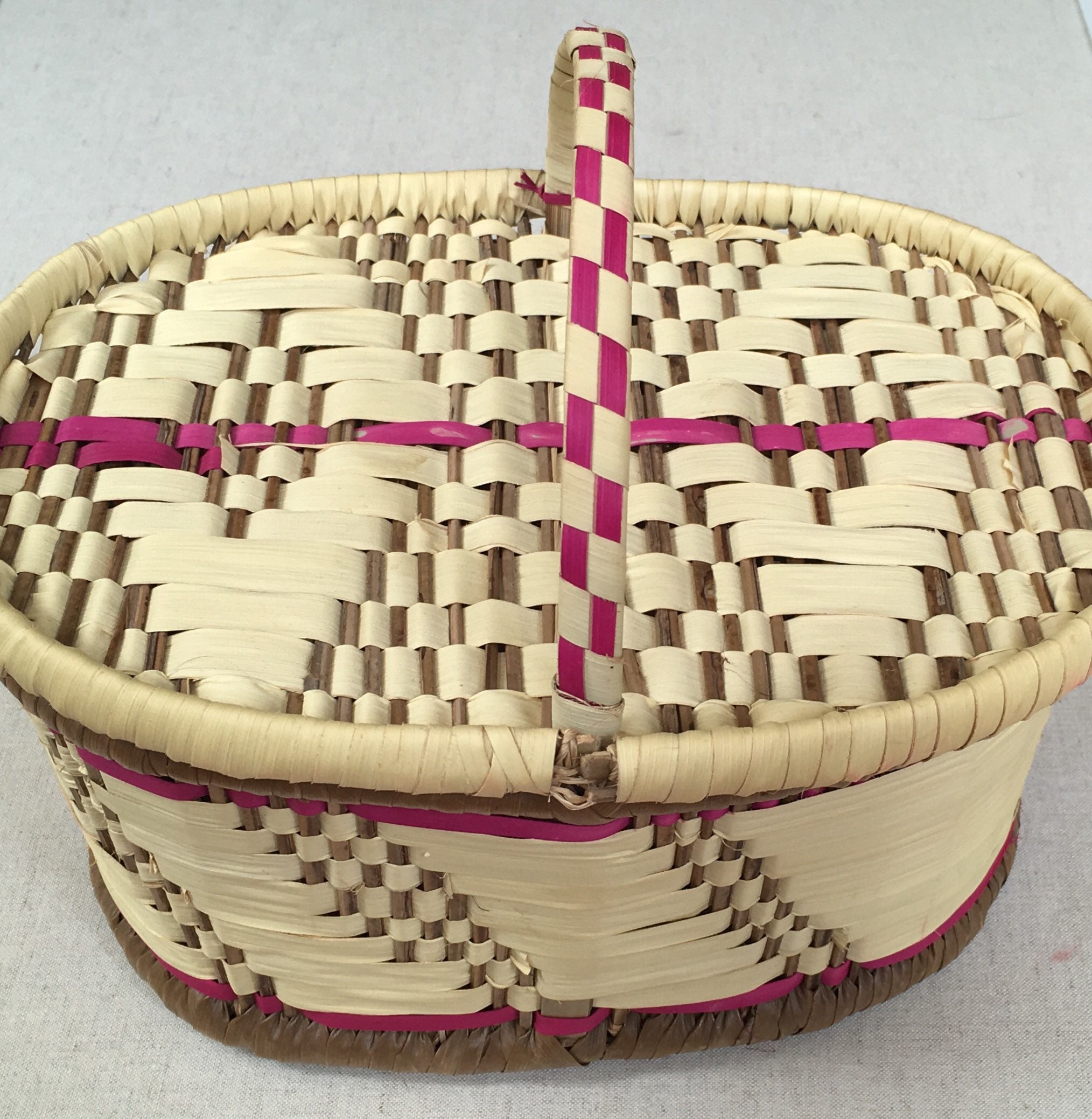 Small Straw Picnic Basket Sewing Basket Woven Wicker Rattan Beige Brown