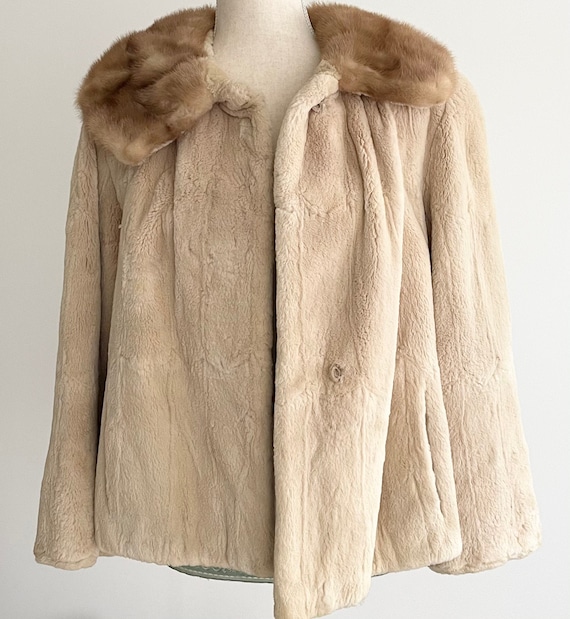 Soft Blonde Fur Jacket Coat Sheared Beaver Light Brown Mink Collar Vintage 50s 60s Helen of Memphis Monogrammed Floral Satin Lining XS