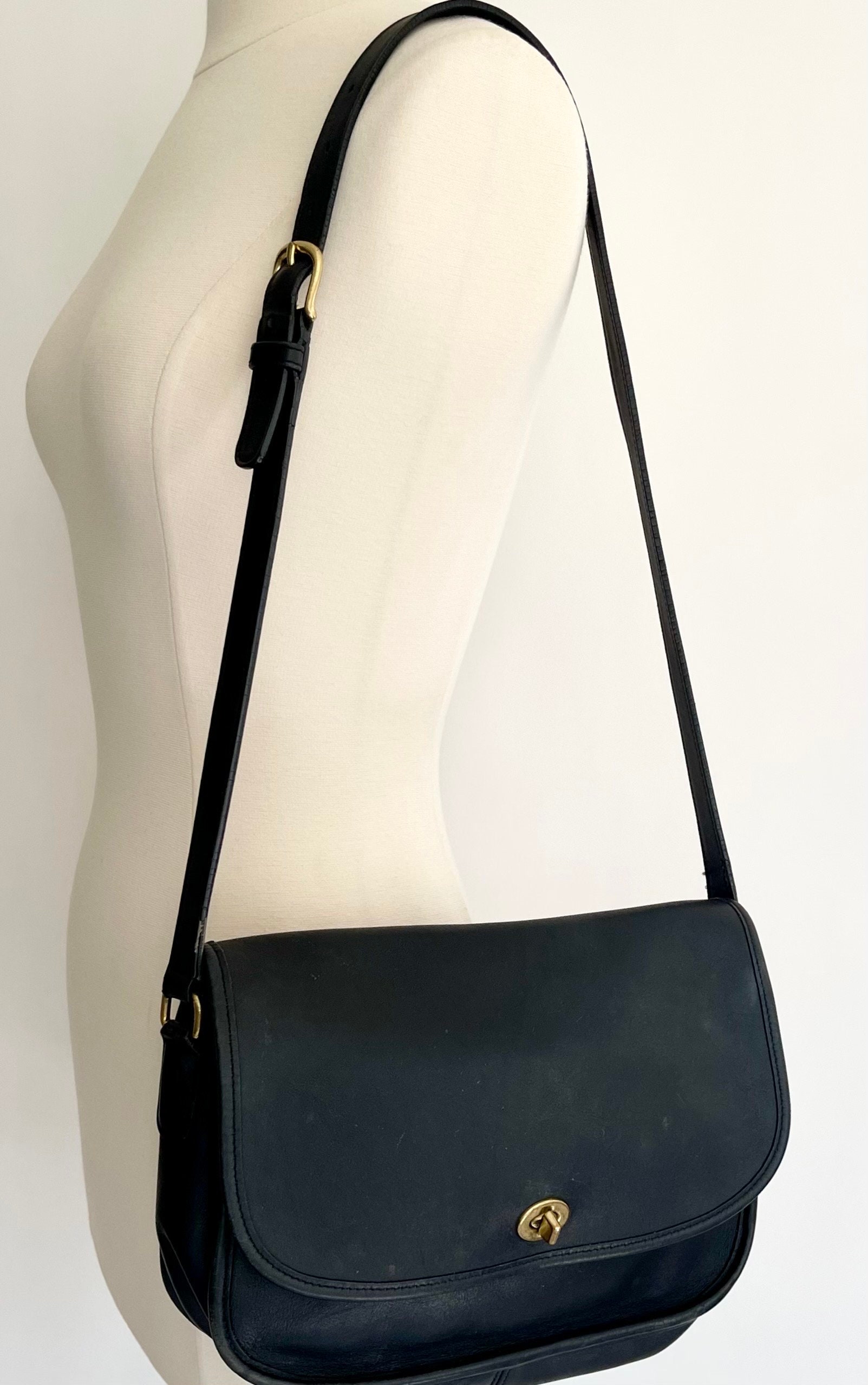 Coach 9790 City Bag Flap Purse Crossbody Y2K Vintage Soft Coach 9790 City Bag Flap Purse Crossbody Y2K Vintage Soft