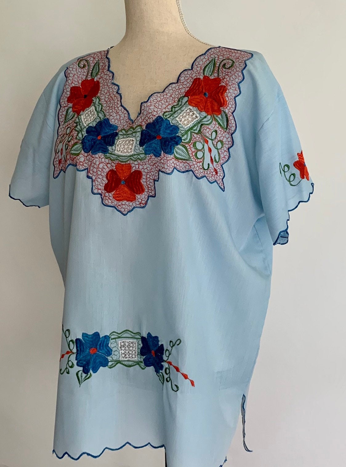 Embroidered Mexican Tunic Top Vintage Pale Aqua Blue Floral Embroidery ...