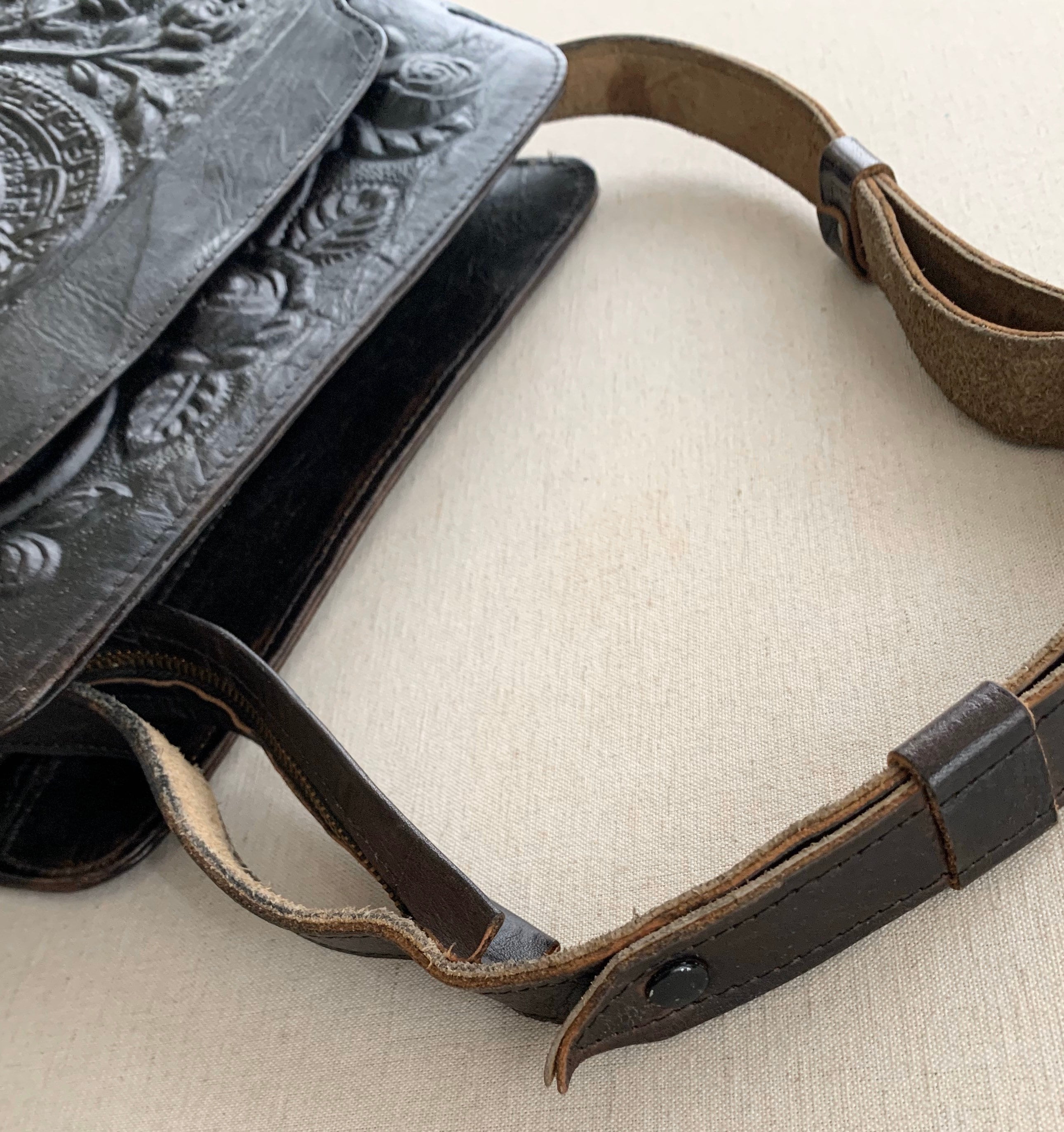 Black Tooled Leather Purse Handbag Vintage 60s 70s Hand Tooled Floral Made in Mexico Mexican