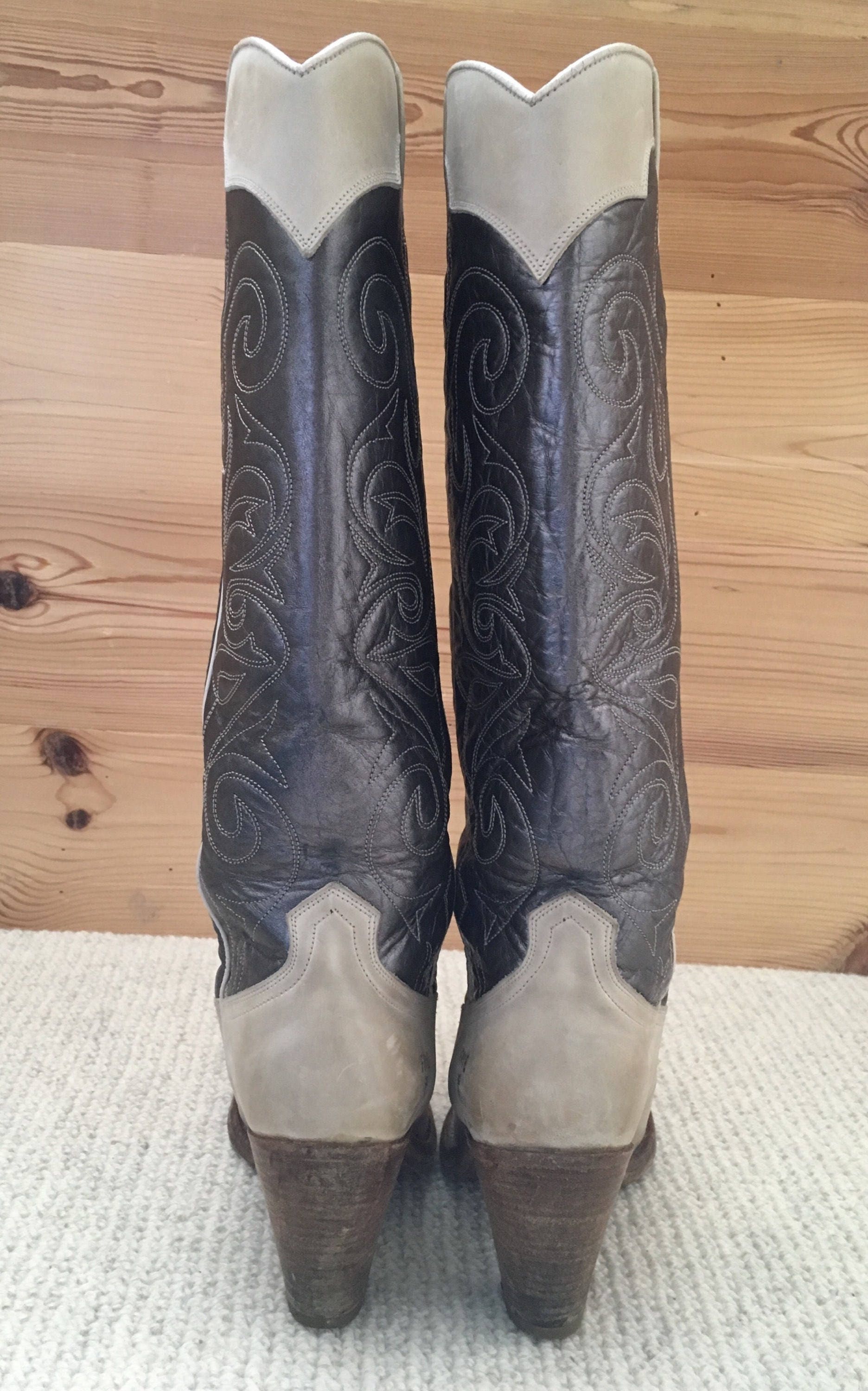 frye cowboy boots womens