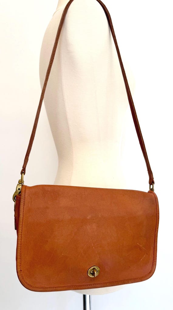 80s Coach Bag Made in NYC New York City USA Purse Brass Turn Lock Vintage Soft Worn Distressed Brown Leather Bag Brass Hardware