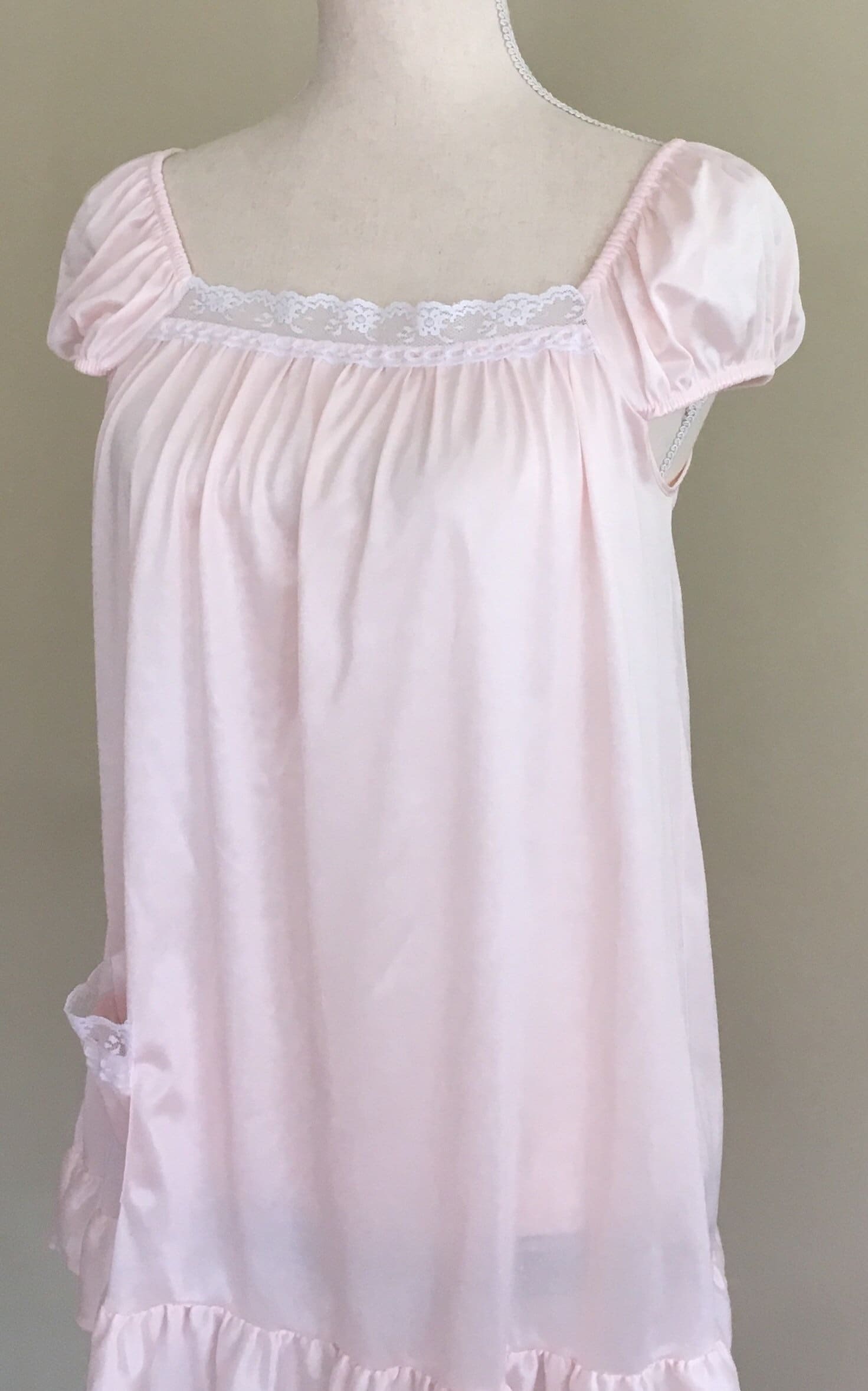 Blush Pink Babydoll Nightie Nightgown Romantic Vintage 50s Lace