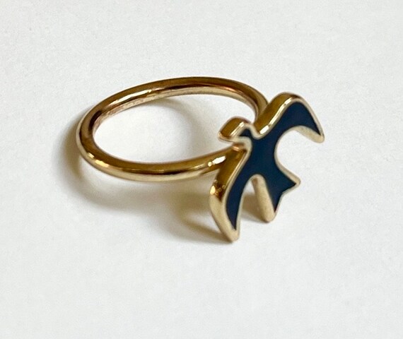 Bague oiseau Nina Ricci vintage des annees 80 90 bijoux fantaisie de createur francais metal dore email bleu fonce bague animal oiseau 6 5 Etsy France