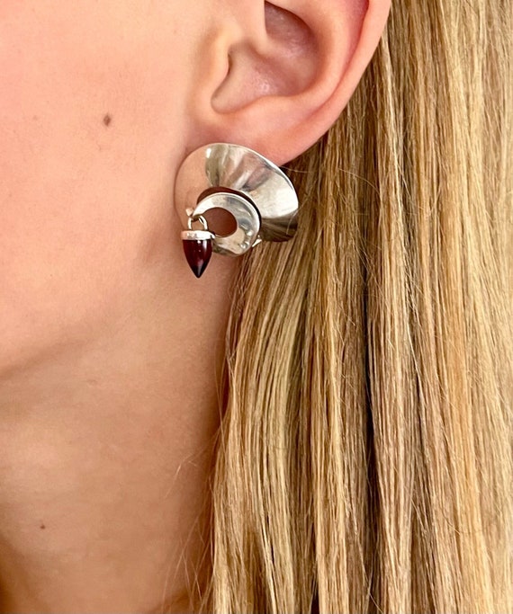 Sculptural Sterling Silver Earrings Modernist Vintage Coil Infinity Earrings Dark Red Amber Stone Crystal Point