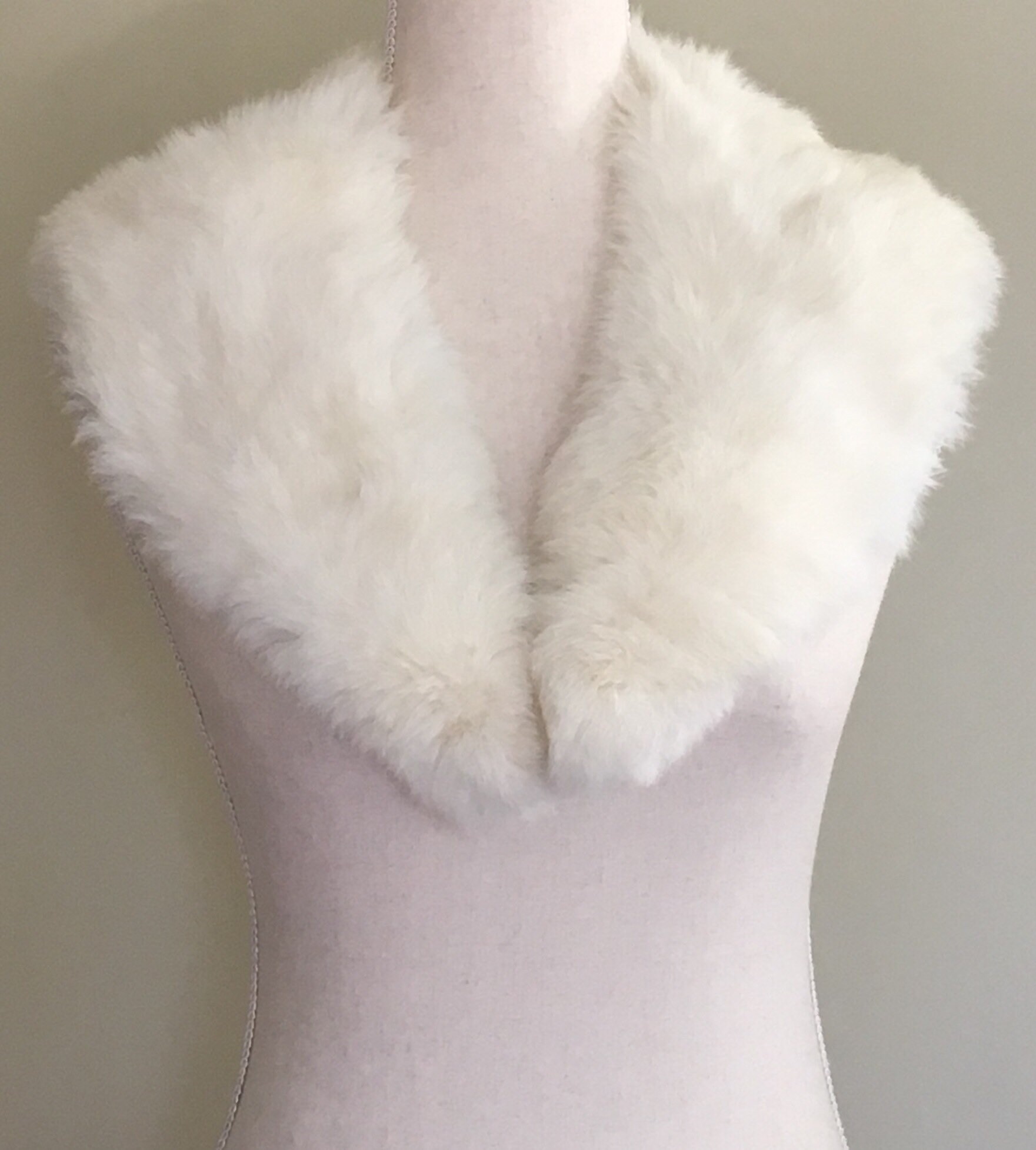 White Rabbit Fur Collar White Ivory Cream Detachable Scarf Wrap Shrug