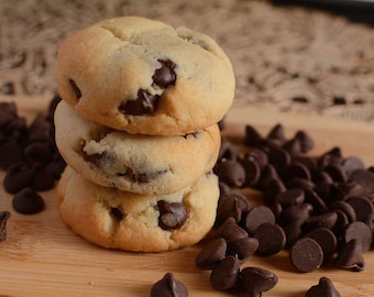 Cookies aux pépites de chocolat Keto : sans sucre, sans gluten, à faible teneur en glucides
