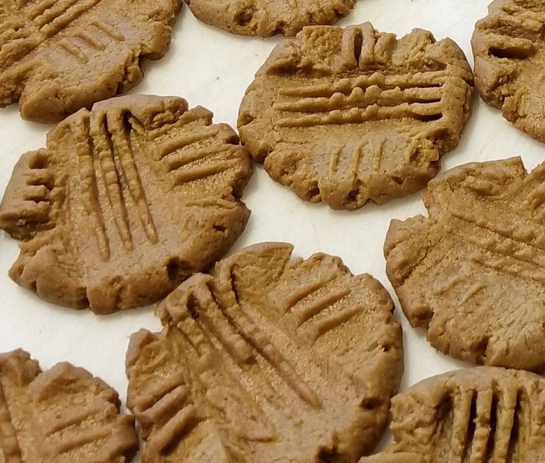 Keto PEANUT BUTTER Cookies, Low Carb Cookies, Gluten Free Cookies