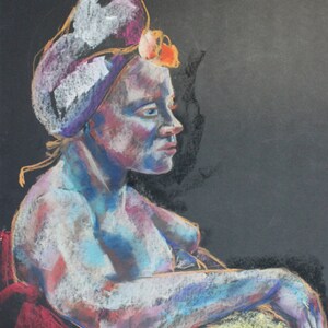 Dessin original d’une femme, profil latéral, cheveux roux de turban, coloré, grand pastel sur la carte, art abordable, art irlandais, décor, mur suspendu