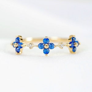Blue Sapphire and Diamond Dainty Floral Wedding Stackable Band Minimal band Blue Ring  Floral Engagement Gold. 14K Yellow Gold Size 7. R