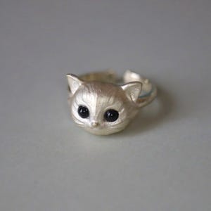 Cute Cat Face Ring in Sterling Silver Cat Owner Gift OOAK Cat Owner gift for her Custom Gifts Cat Owners Ring Kitten Ring