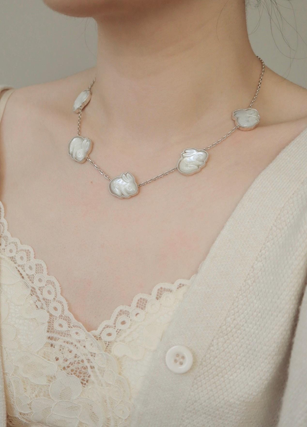 VVV☆[SET] PEARL RABBIT SURGICAL NECKLACE 51vMAhDhM2L._UY1000_.jpg