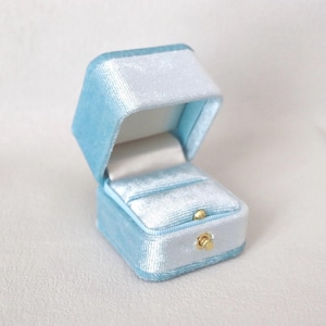 Light Blue Ring Box Velvet Ring box Purposal Ring Box Engagement Ring Box Super Cute Wedding Ring Wedding Premium Velvet Ring Box with Latch