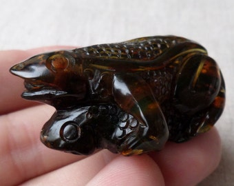 16,44g Two FROGS Authentic Black Cognac Natural Real Hand Carved Baltic Amber Amulet