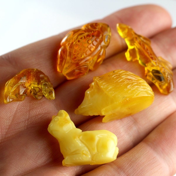 5 PCS.: LIZARDs, CAT, FROG, Hedgehog Handmade Miniature Sculpté Mixed Figurine Genuine Baltic Amber LOT201