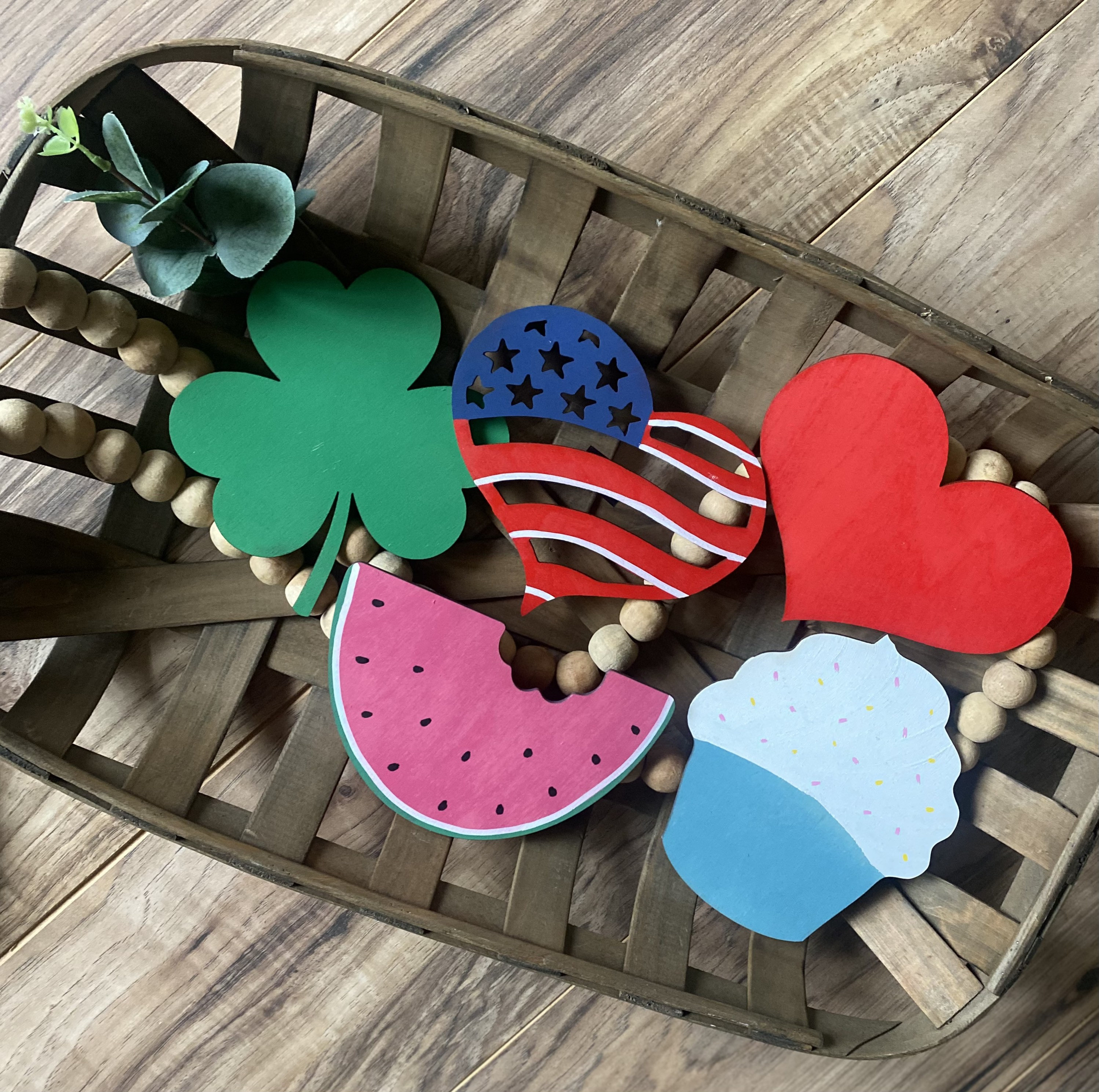 Finished wooden cutouts / Interchangeable designs for front porch welcome sign