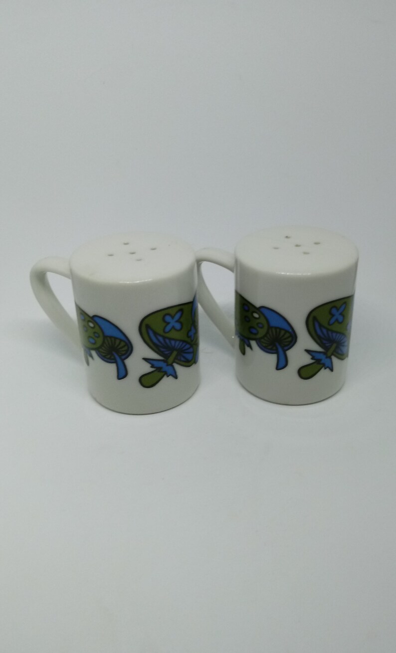 Green and blue Takahashi mushroom salt and pepper shakers