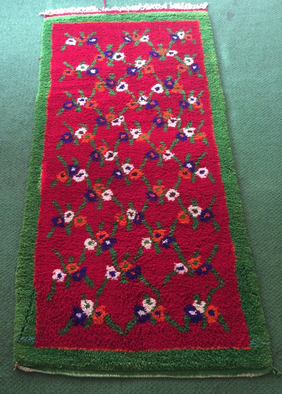 Vintage Ethnic Arabian (Guebela) Carpet - free shipping, Moroccan Style, African, Maghreb, Persian Style, Turkish Style