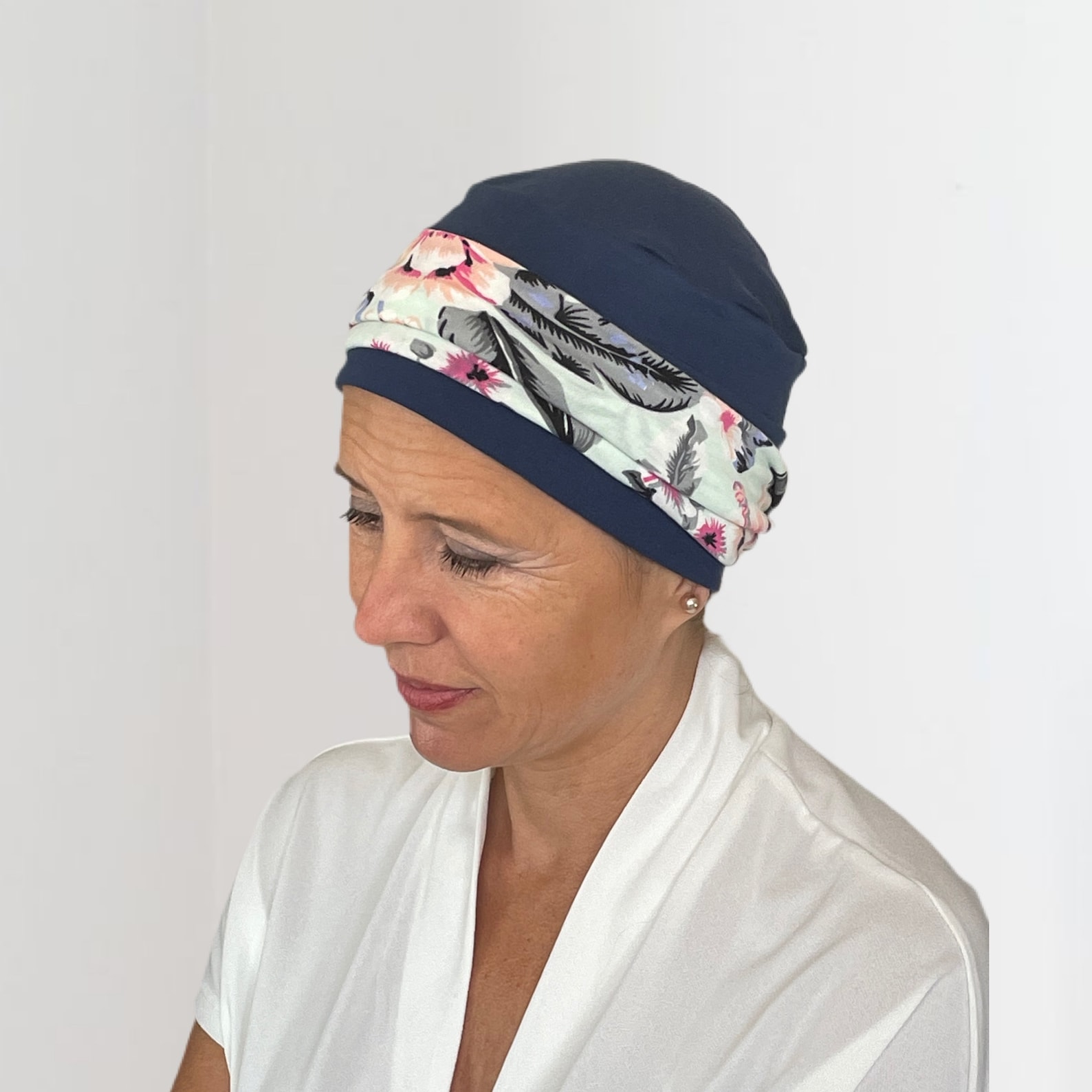 Comfortable Hats for Cancer Patients With Detachable Headband
