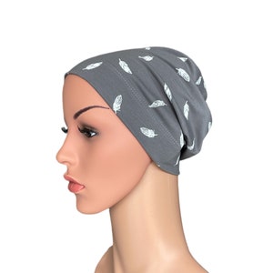 Chemo Beanie nakrycia głowy na wypadanie włosów Stretch Super miękki turban wiele kolorów nakrycia głowy łysienie kapelusz czapka dla kobiet Feather Grey